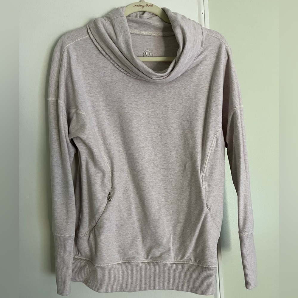 Lululemon creamy beige sweatshirt size 8